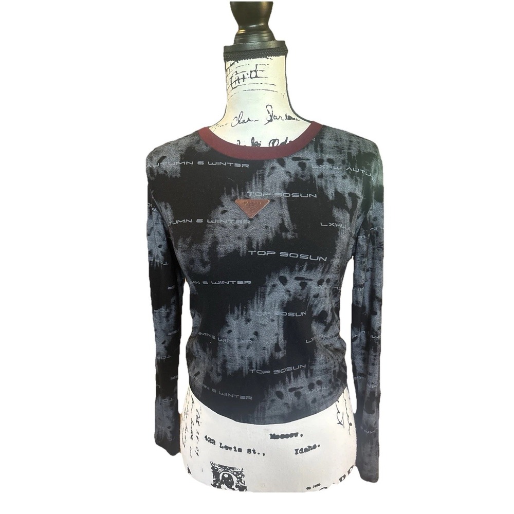 Full Print Top Graphic Black Gray Burgundy Crop Top Paris Small